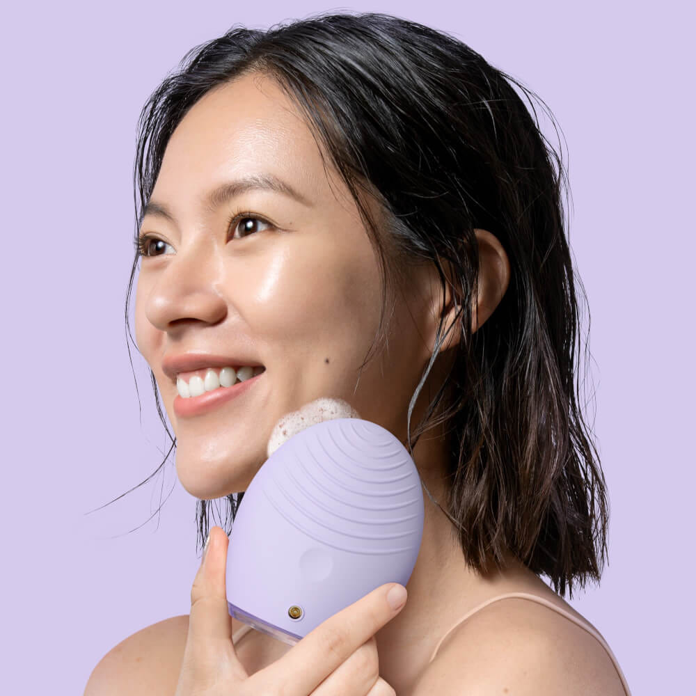 เครื่องล้างหน้าอัจฉริยะ FOREO LUNA 3 Sensitive Skin